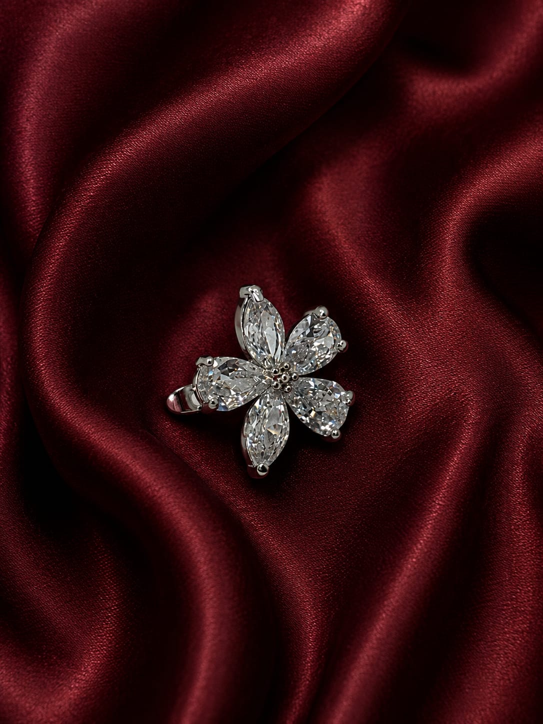 Earcuff bloom shine